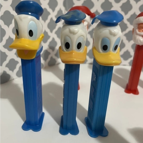 Vintage PEZ Candy Dispenser Collection: Lot of 27 - Picture 3 of 12